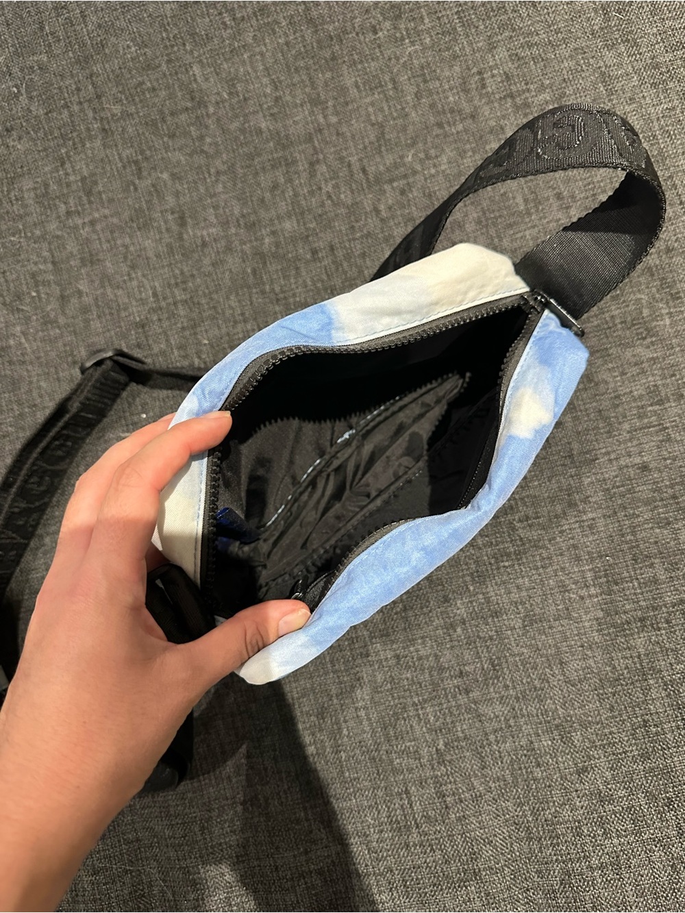 Baggu Camera Crossbody - Cloud print - Picture 7 of 8